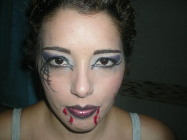 Halloween make-up