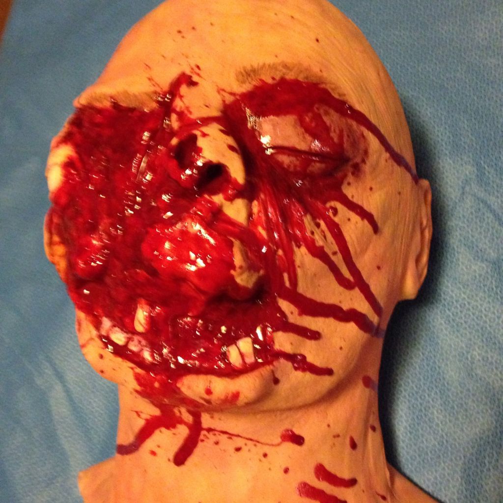 Gunshot wound to face Mask