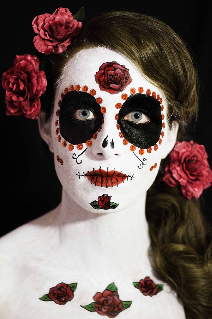 Face painting mexican skull