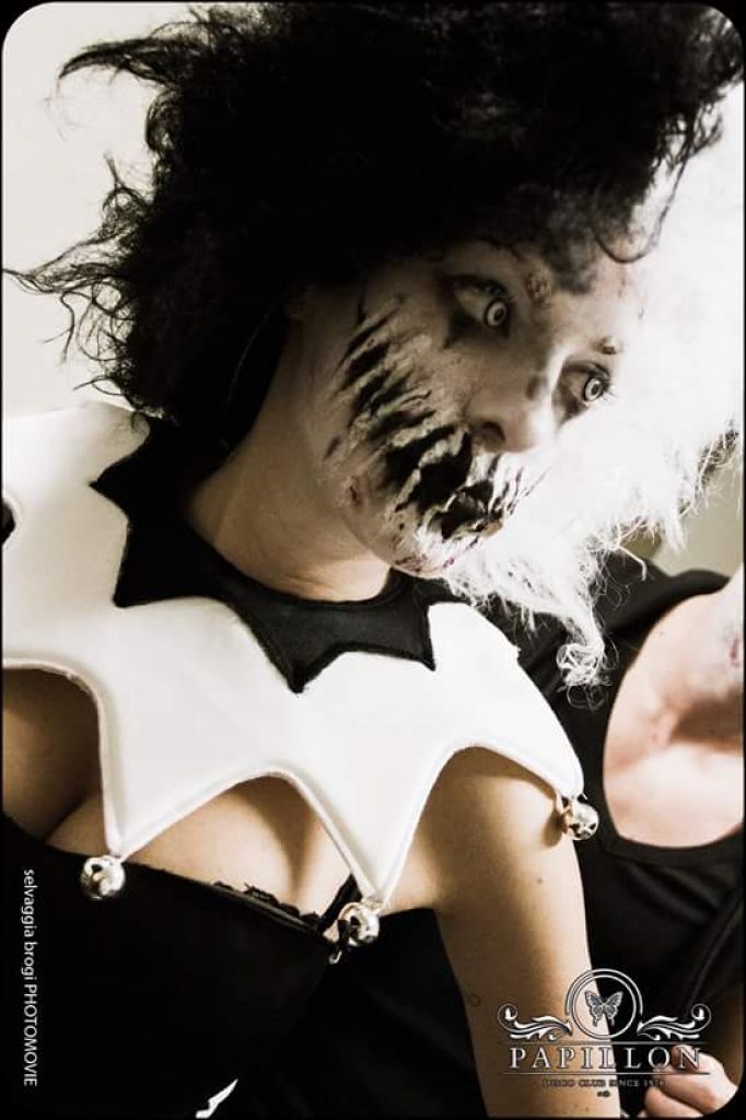 Female Horror jolly