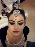 Oriental make up